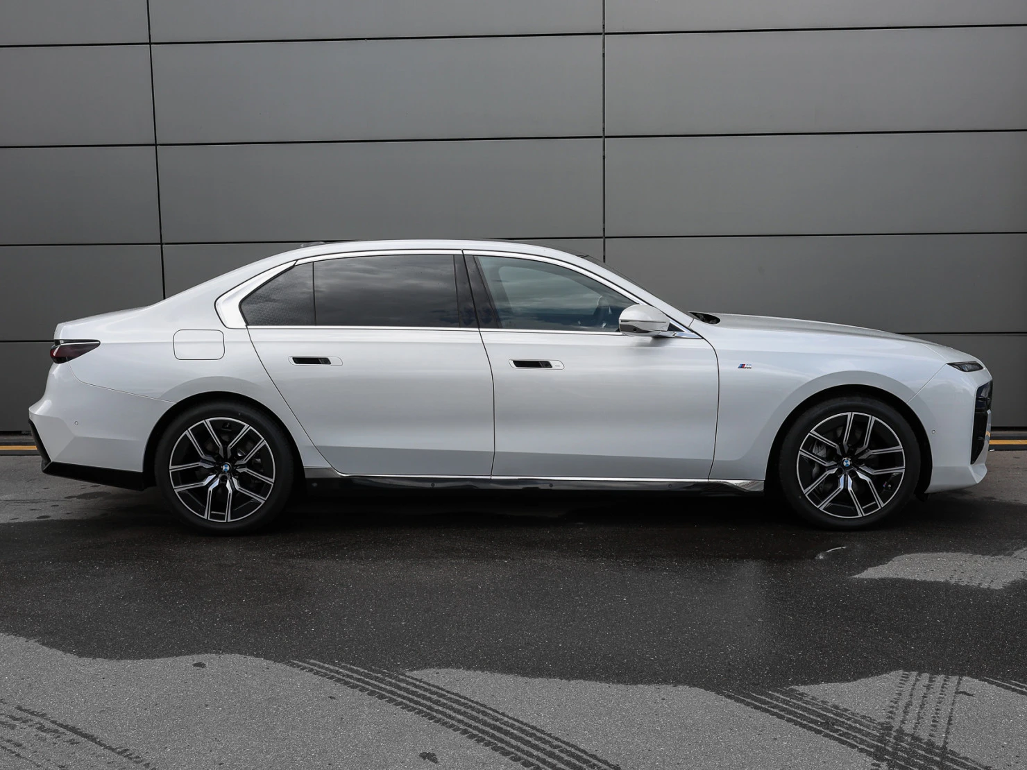 BMW 7 серии, 2025