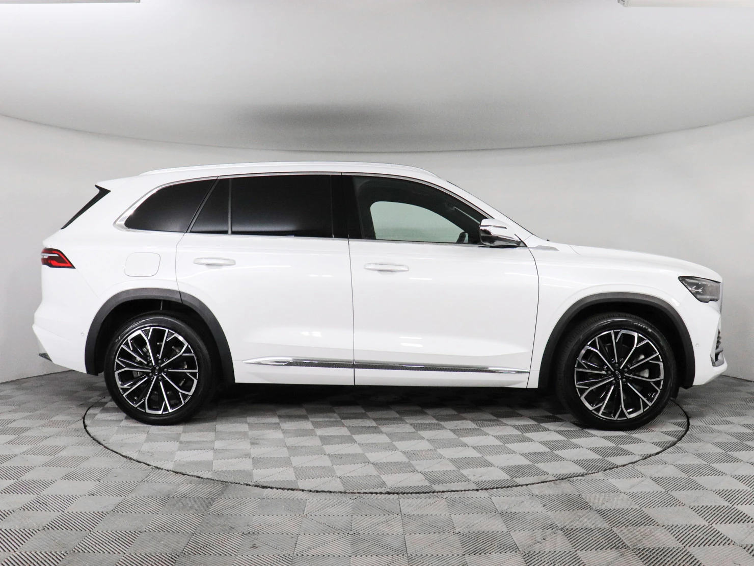 Geely Monjaro, 2023