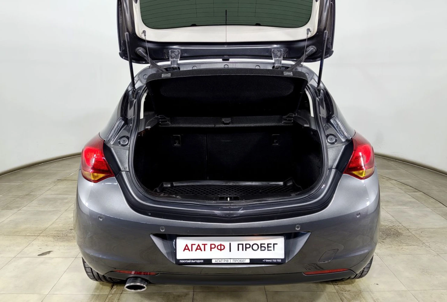 Opel Astra, 2011