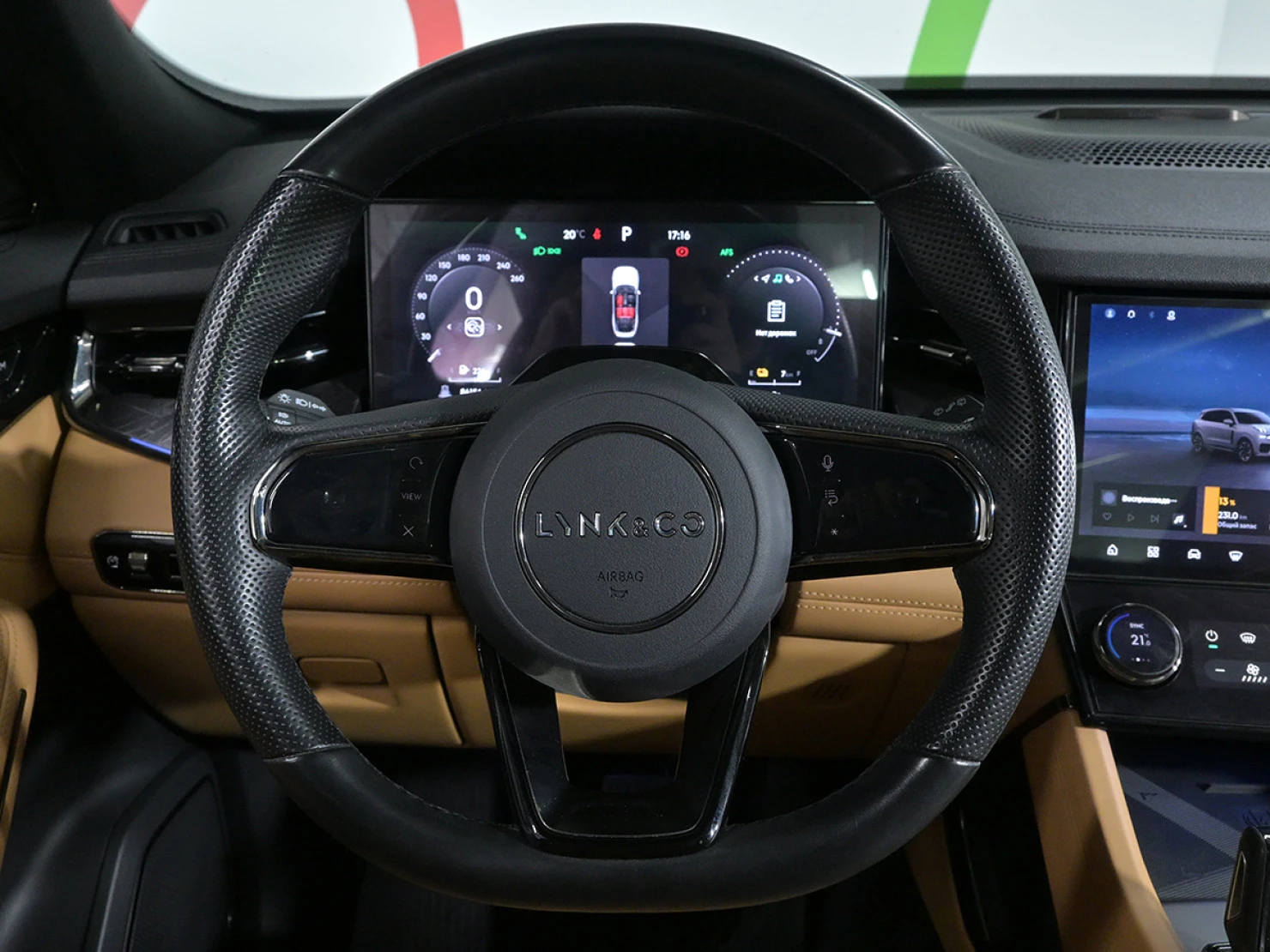 Lynk & Co 09, 2022