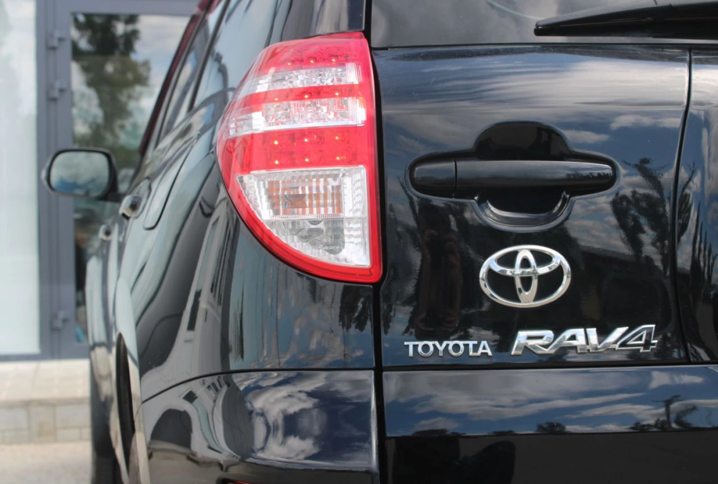 Toyota RAV4, 2012