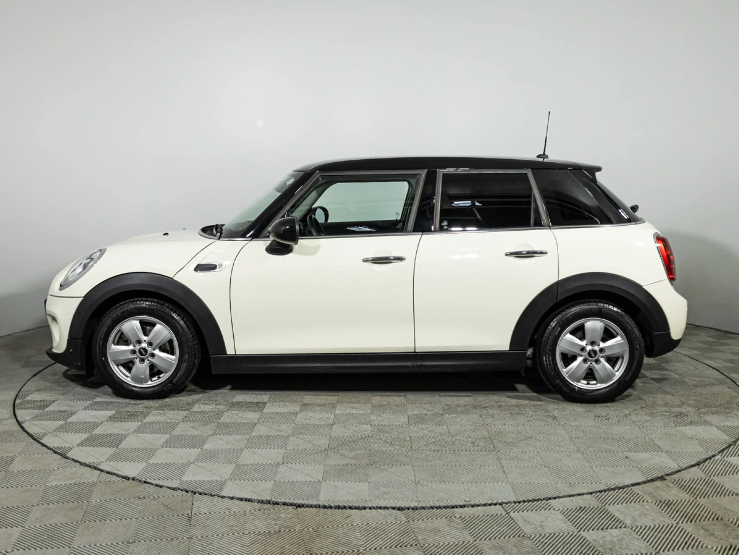 MINI Hatch, 2016