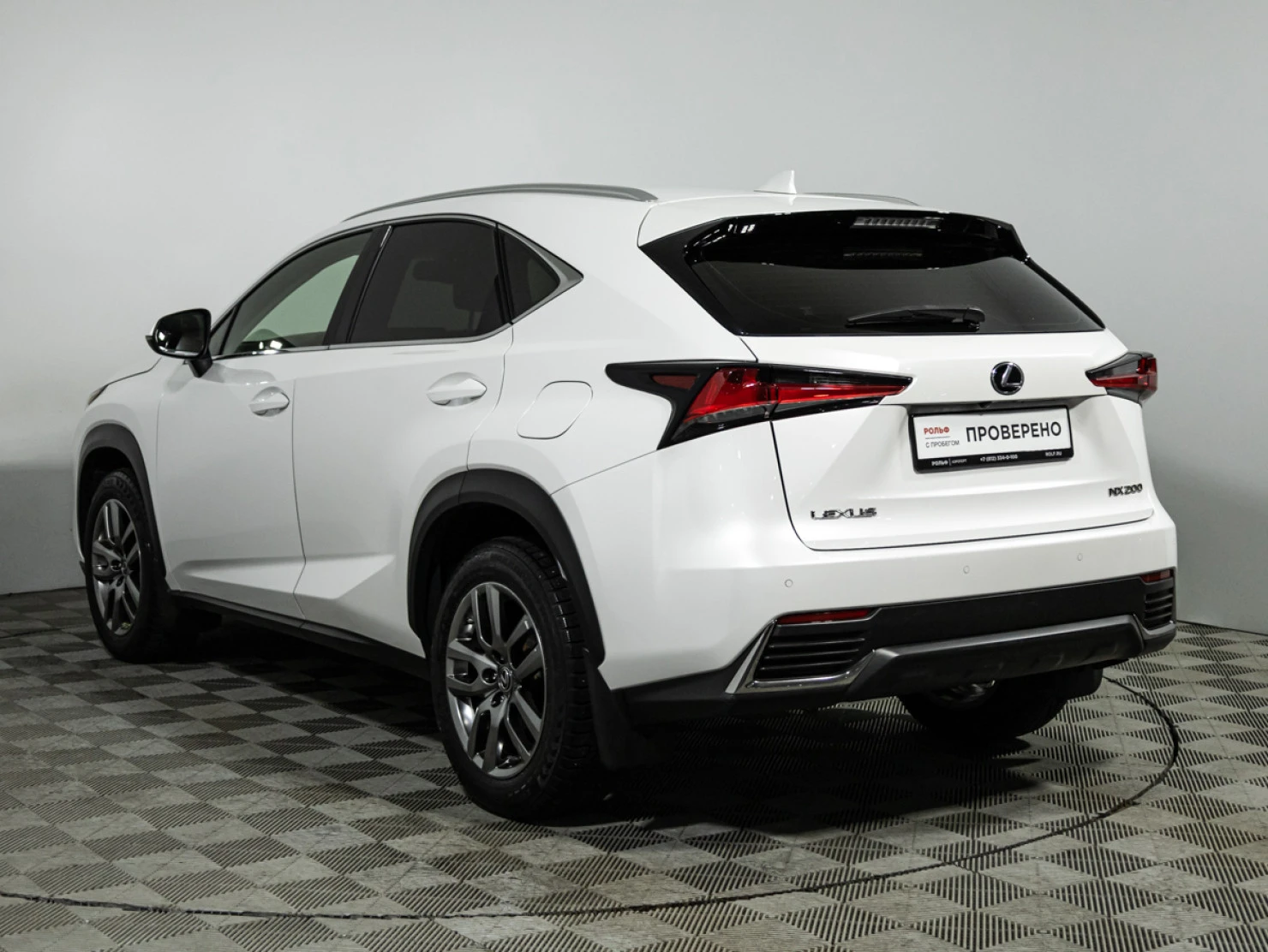 Lexus NX, 2018