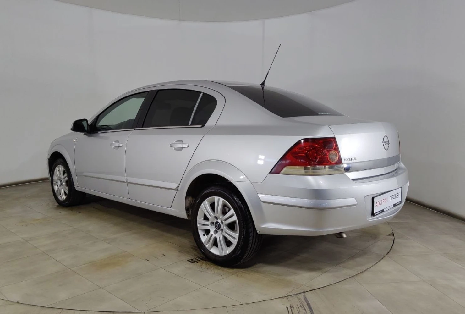 Opel Astra, 2012