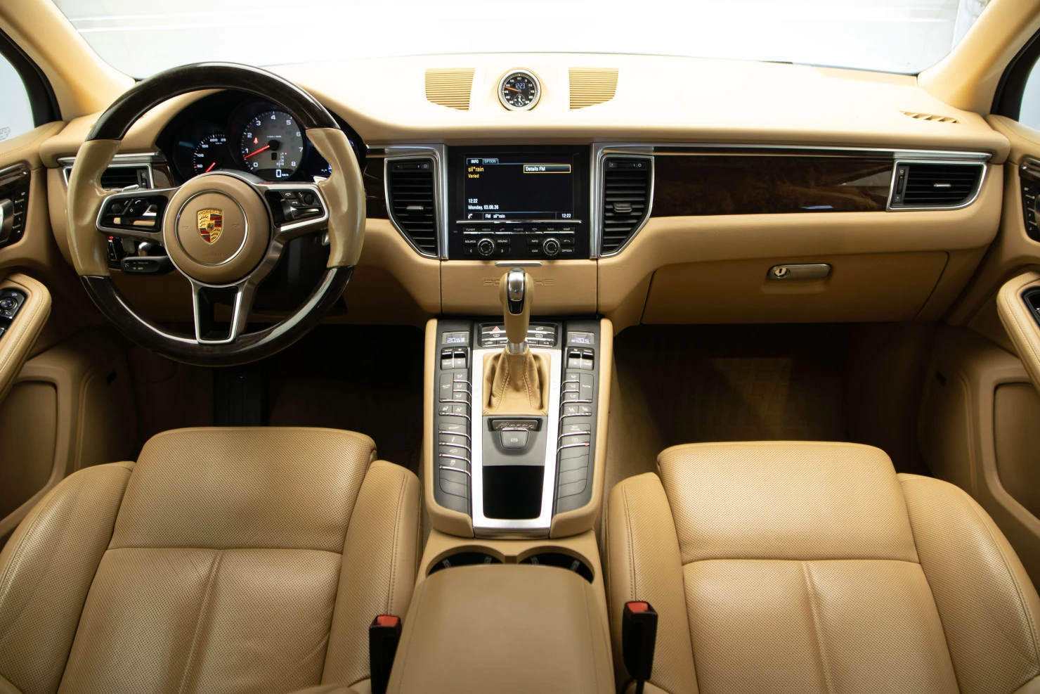 Porsche Macan, 2014