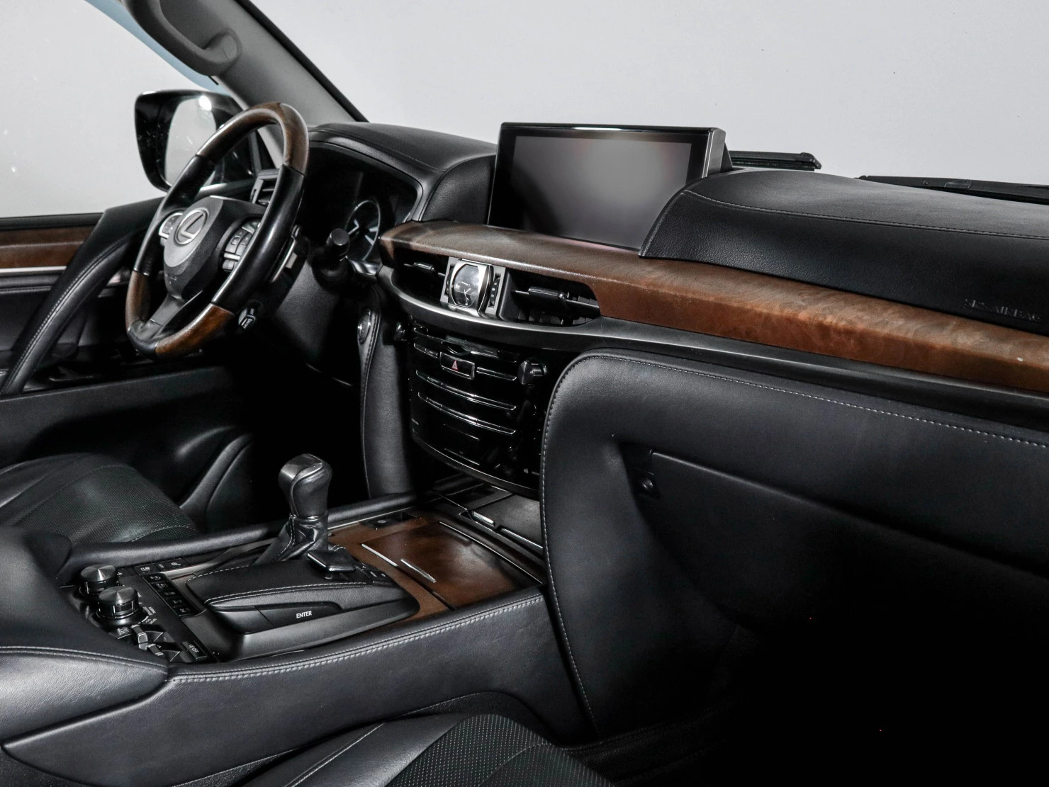 Lexus LX, 2017