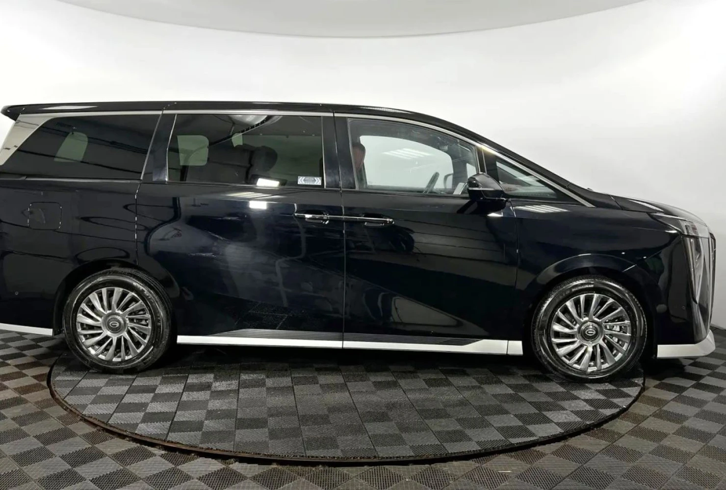 GAC M8, 2024
