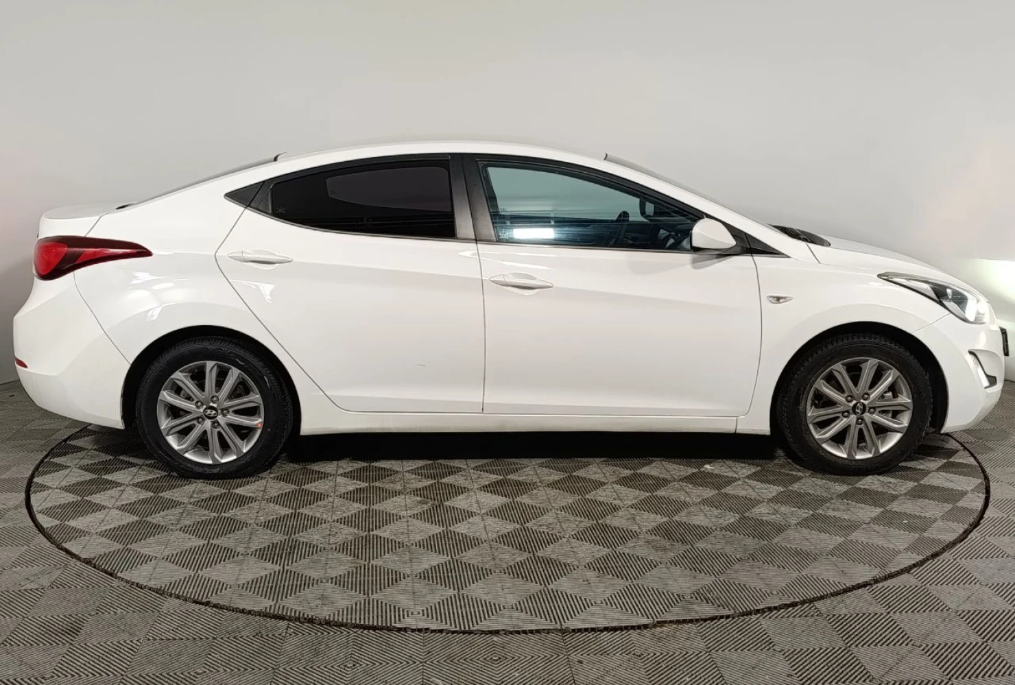 Hyundai Elantra, 2015