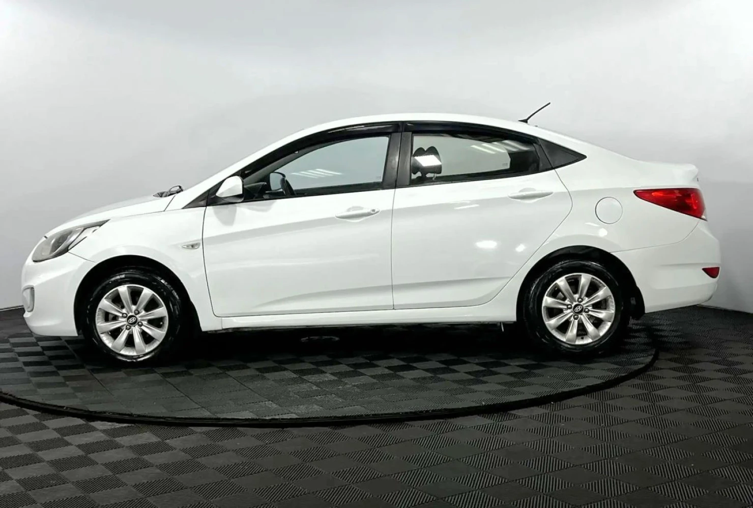 Hyundai Solaris, 2013