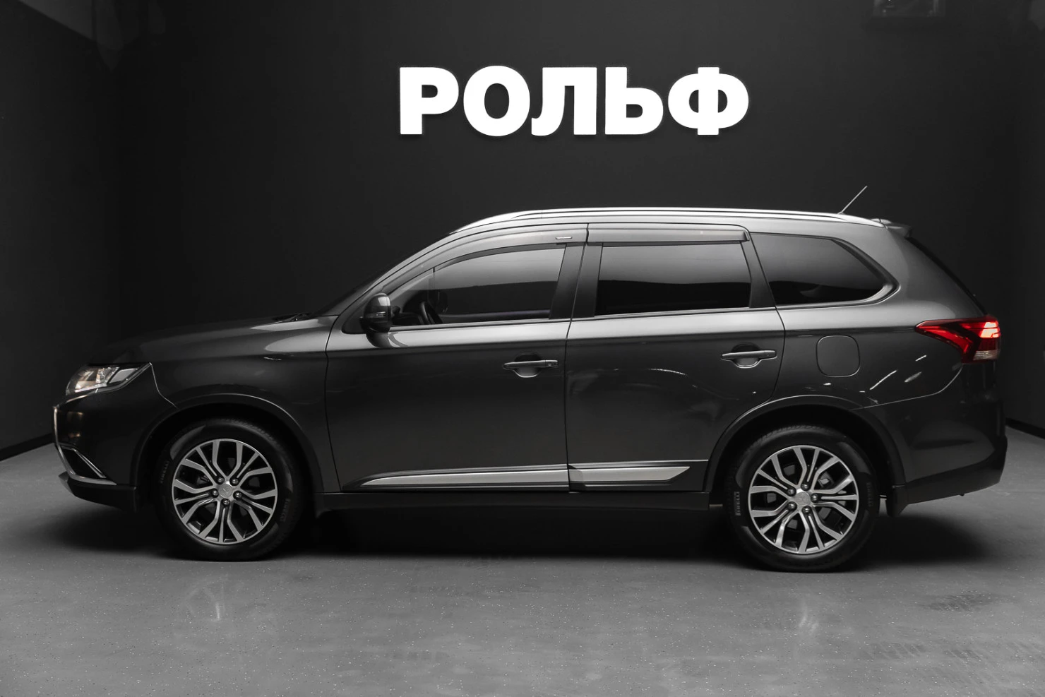 Mitsubishi OUTLANDER, 2016