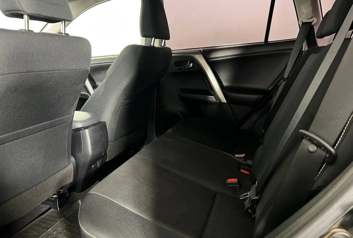 Toyota RAV4, 2015