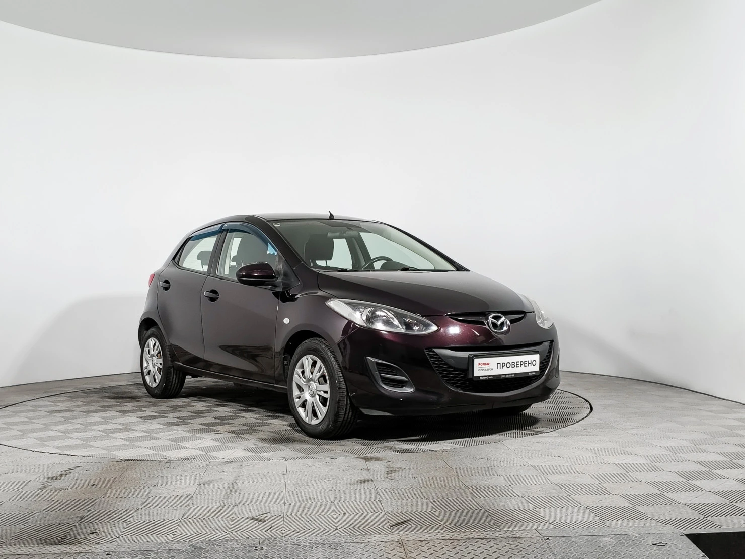 Mazda 2, 2012