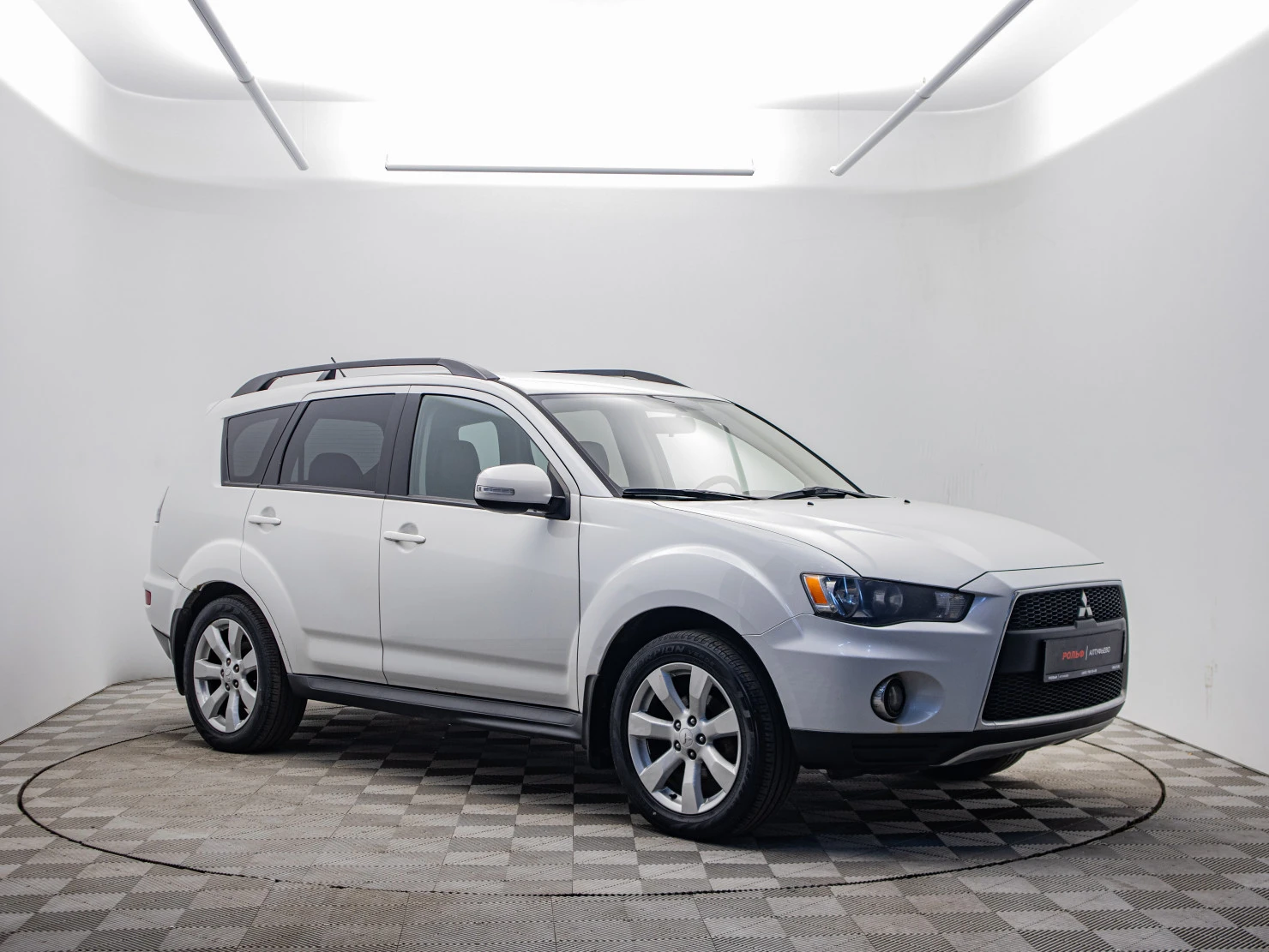 Mitsubishi OUTLANDER, 2011