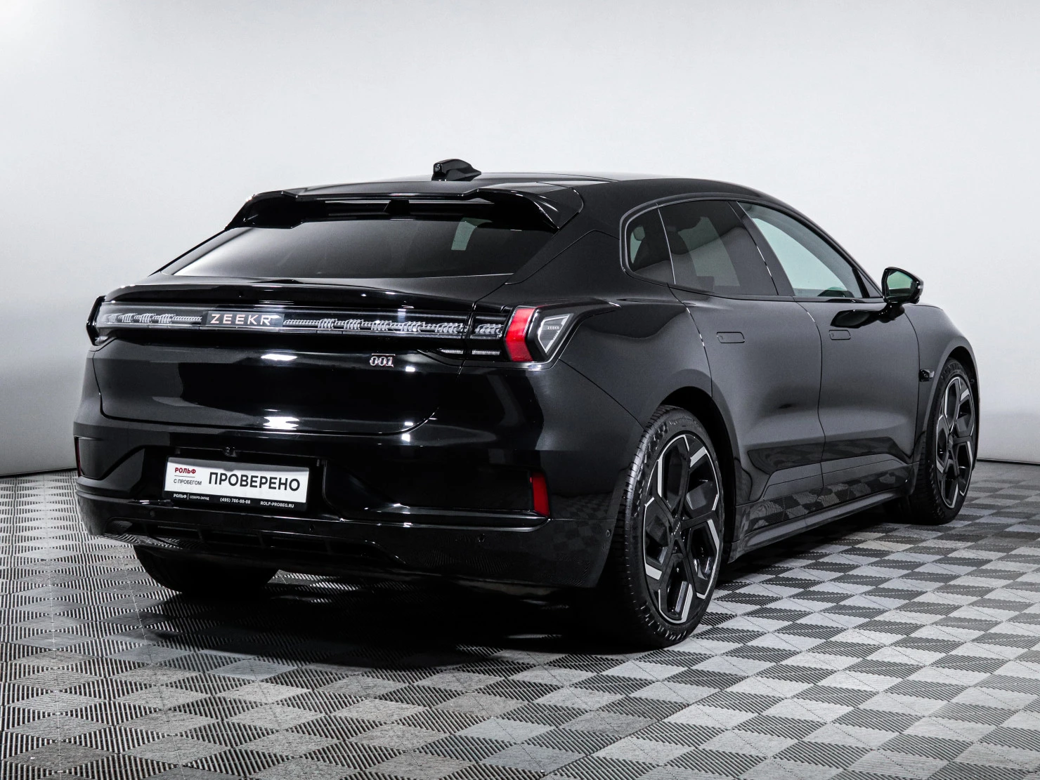 Zeekr 001, 2023