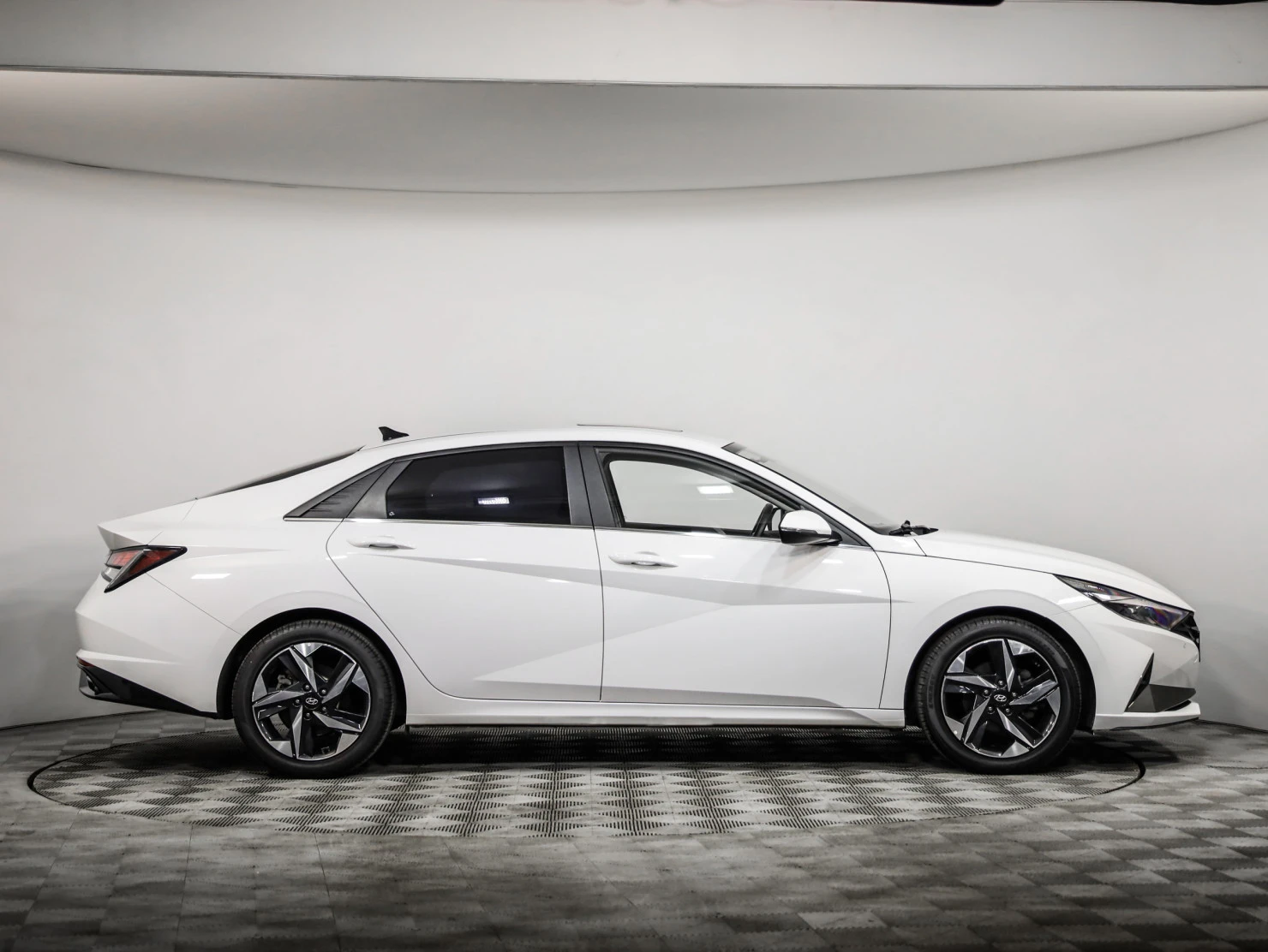 Hyundai Elantra, 2023