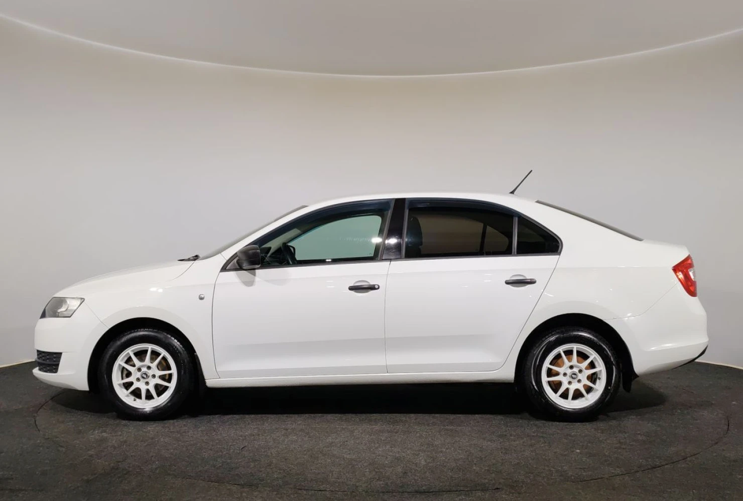 ŠKODA RAPID, 2015