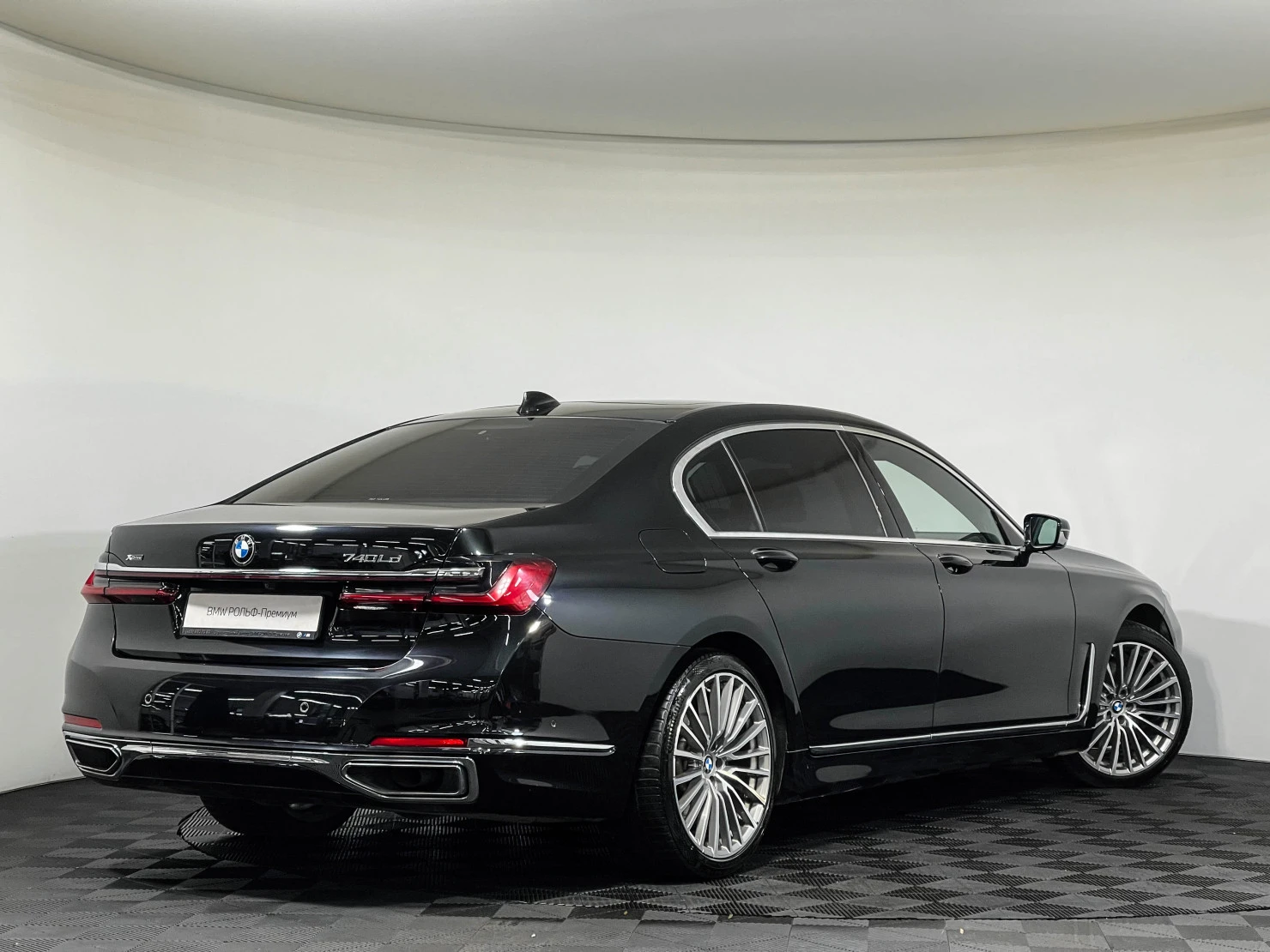 BMW 7 серии, 2021