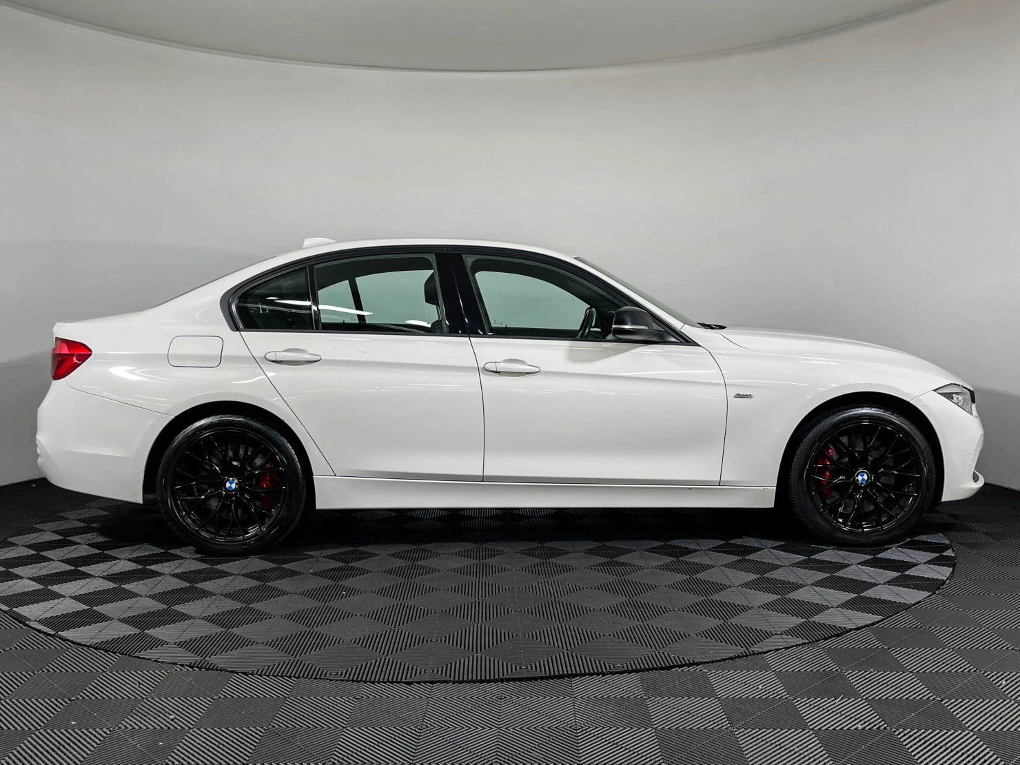 BMW 3 серии, 2015
