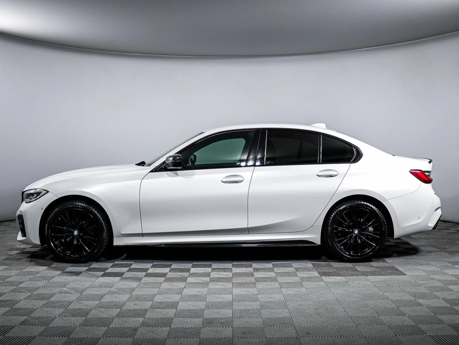 BMW 3 серии, 2020