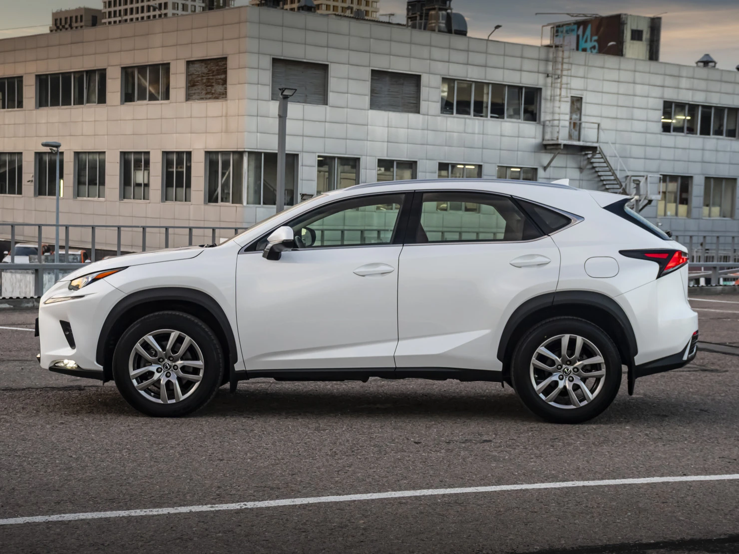 Lexus NX, 2018