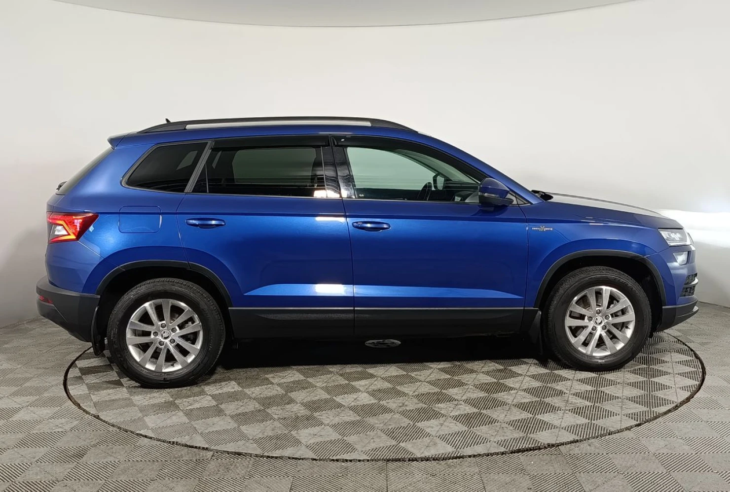 ŠKODA KAROQ, 2021