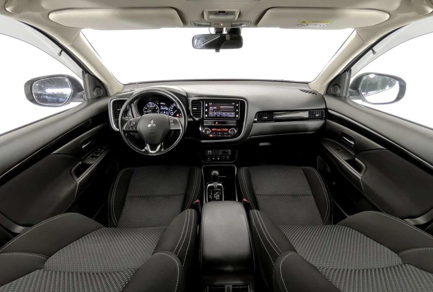 Mitsubishi OUTLANDER, 2018