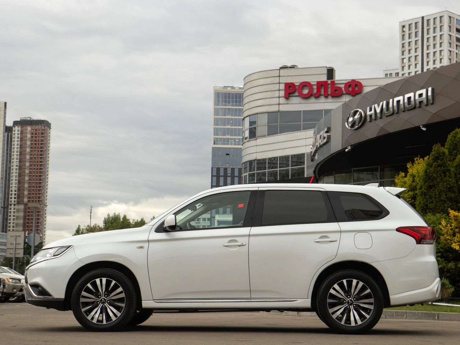 Mitsubishi OUTLANDER, 2022