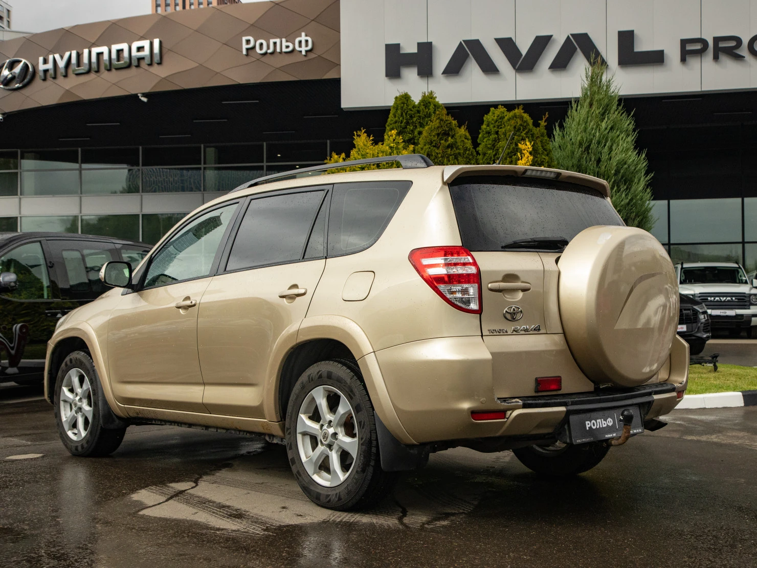 Toyota RAV4, 2011