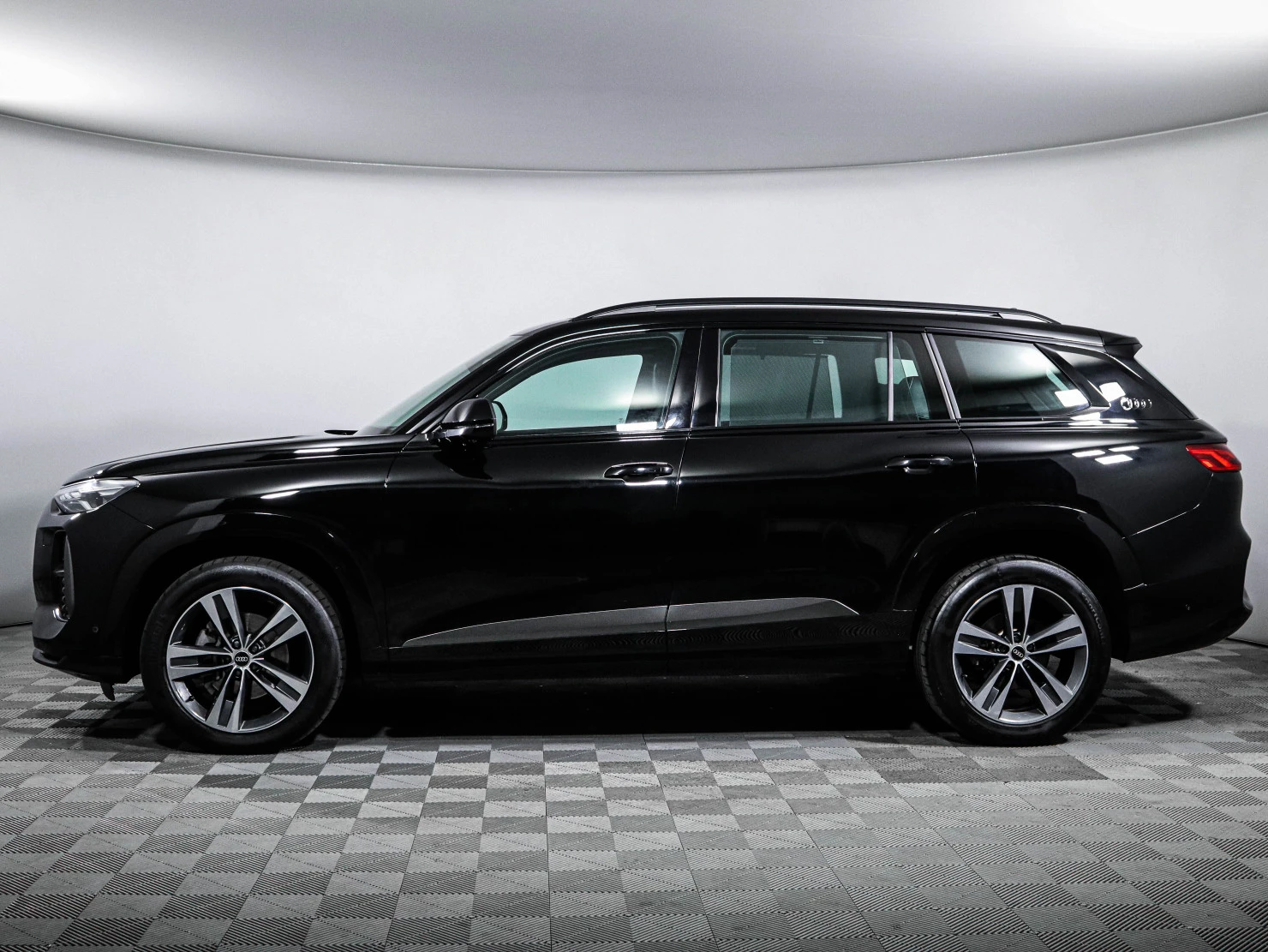 Audi Q6, 2023