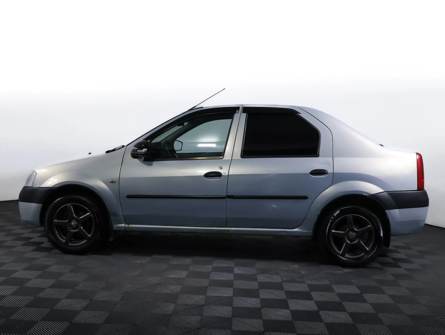 Renault Logan, 2006