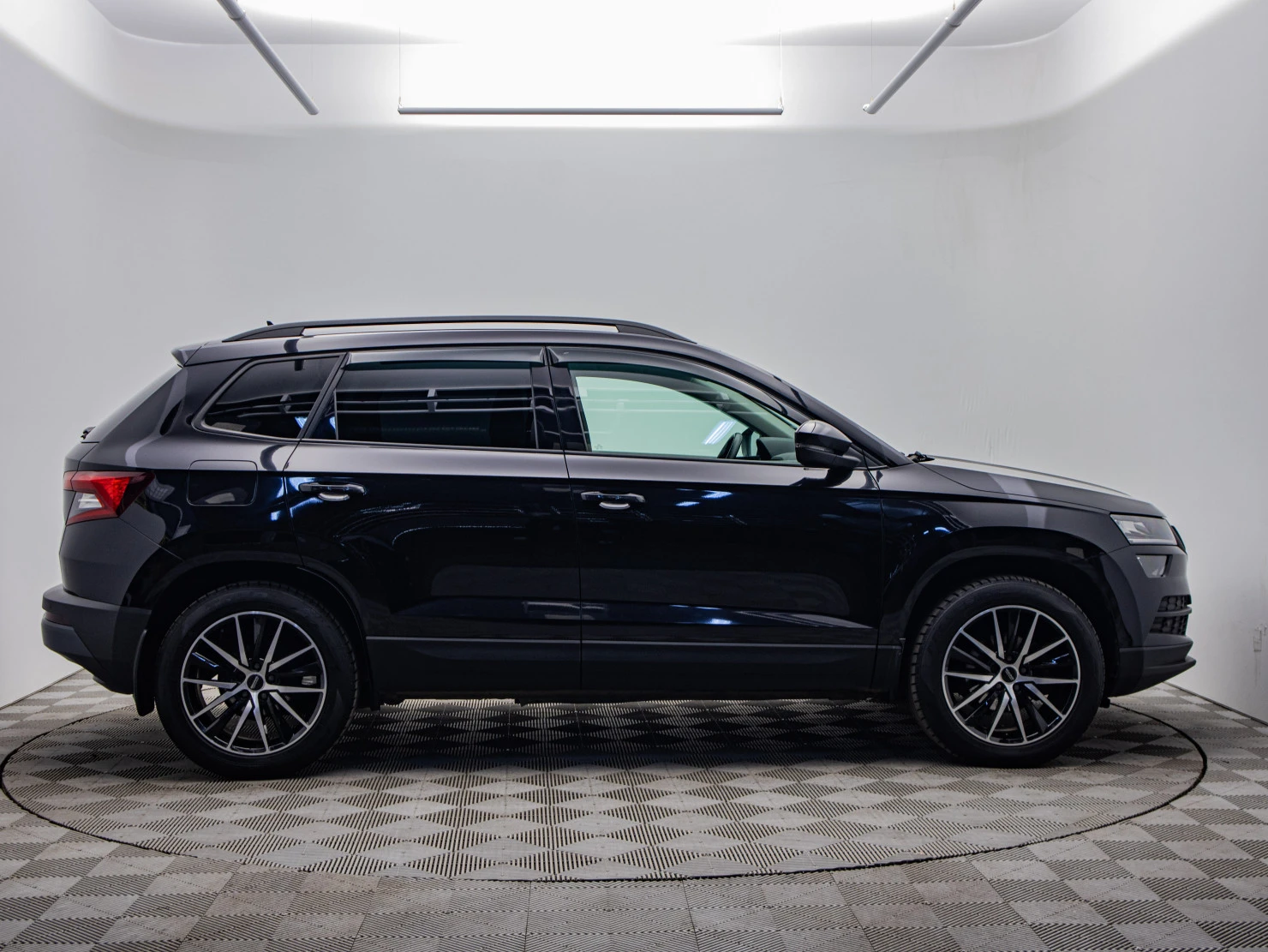 ŠKODA KAROQ, 2020