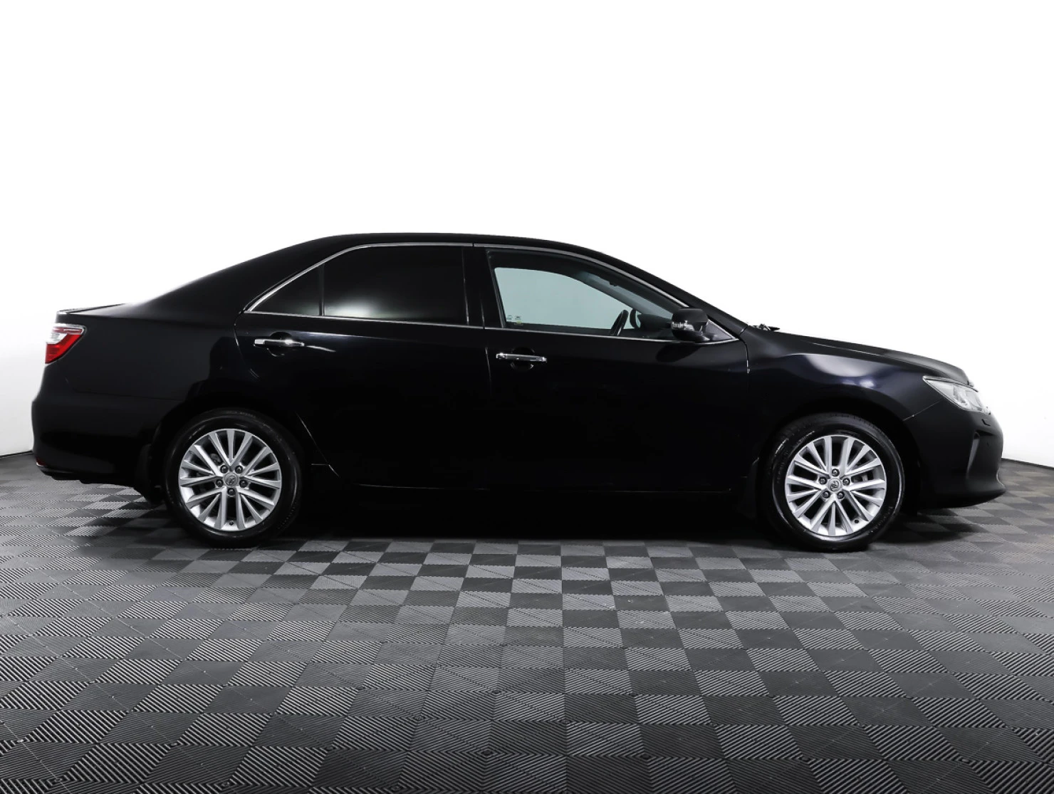 Toyota Camry, 2015