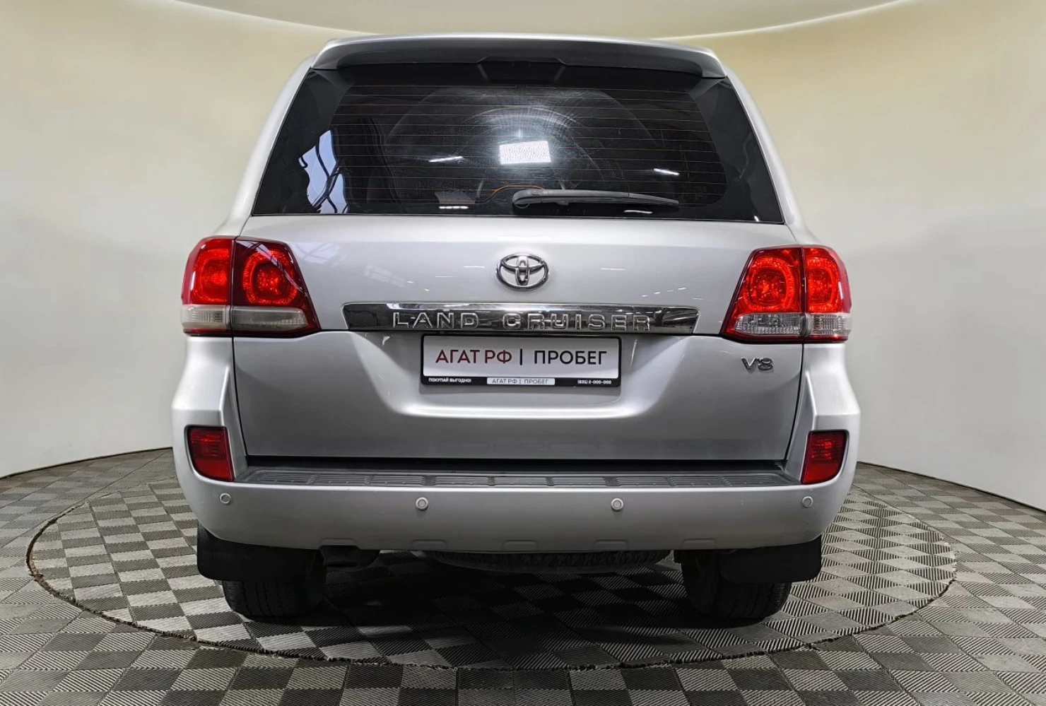 Toyota Land Cruiser, 2011