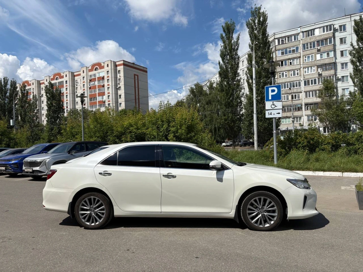 Toyota Camry, 2016