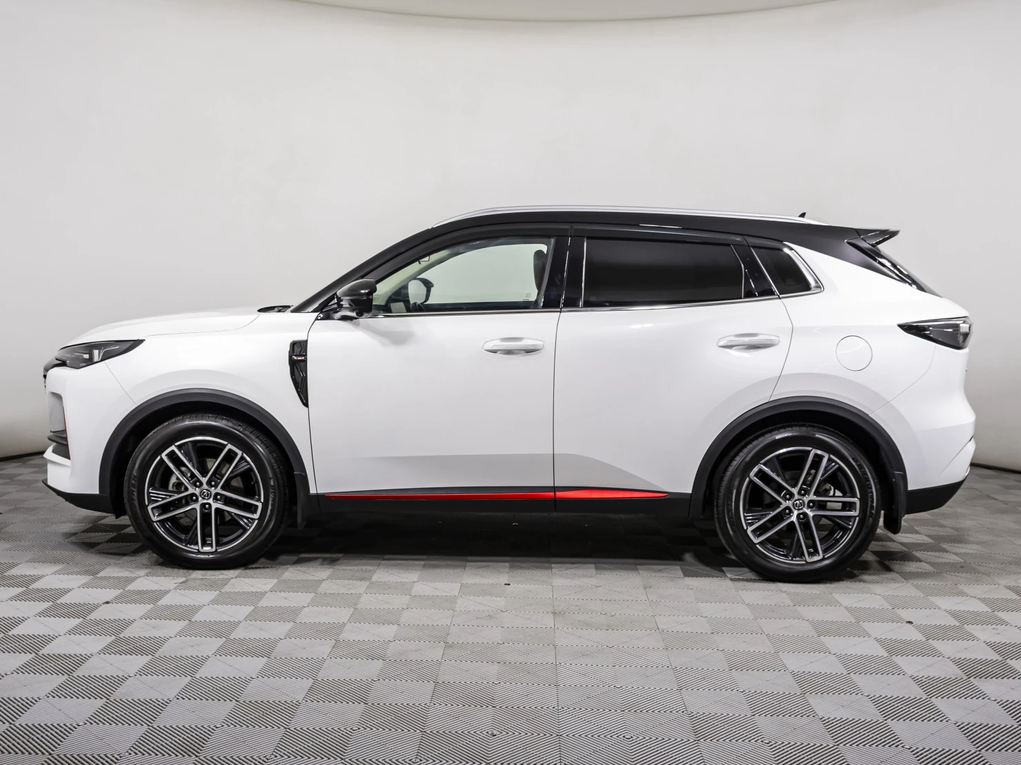 Changan UNI-S, 2024