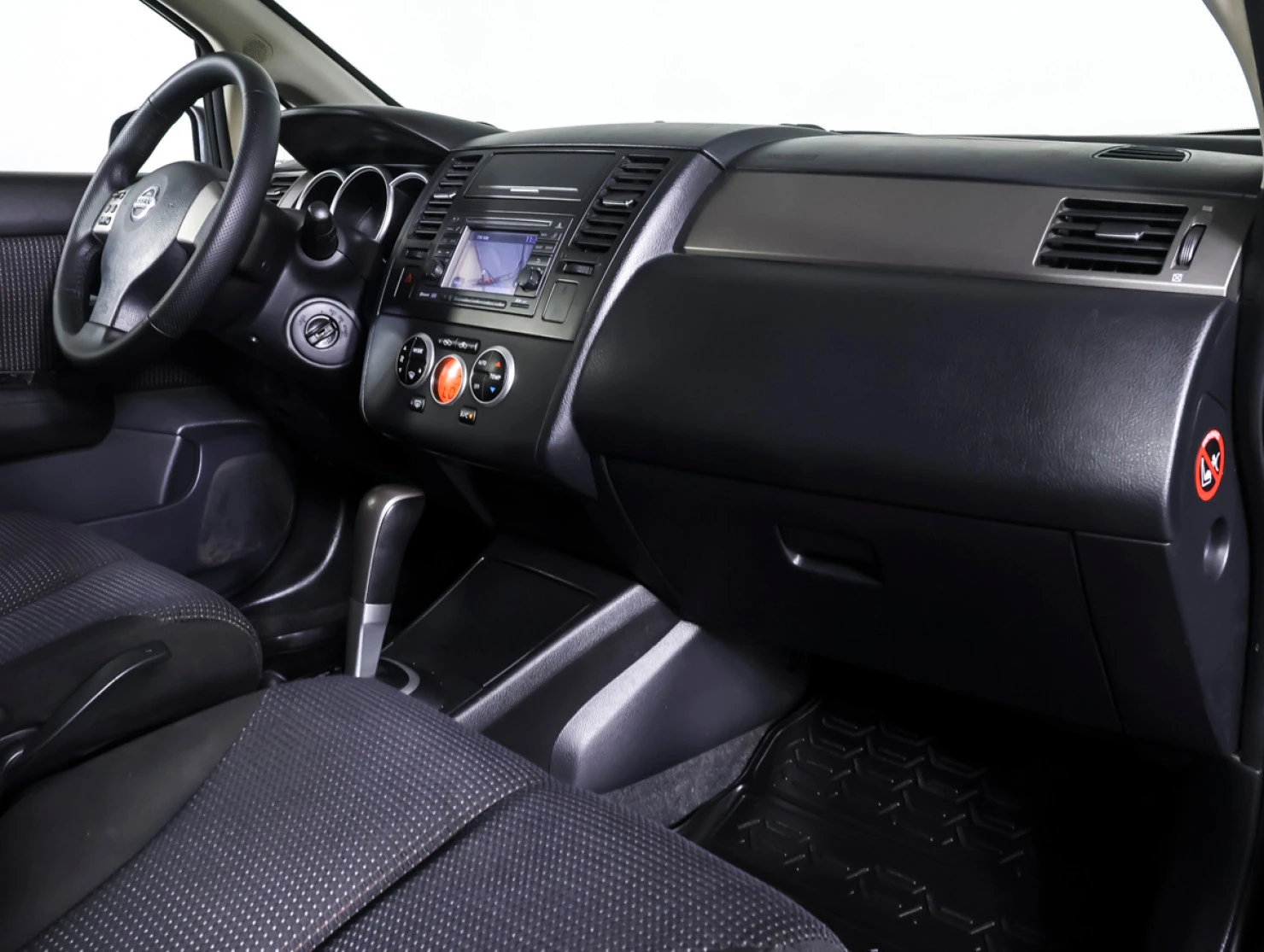 Nissan Tiida, 2011