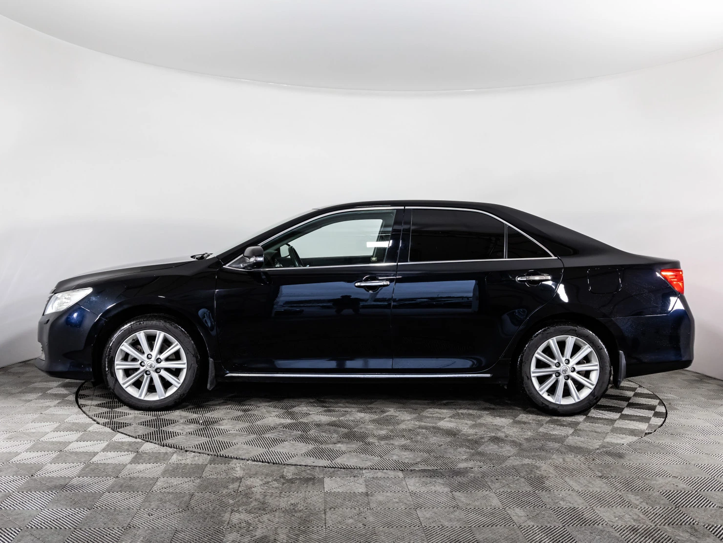 Toyota Camry, 2014