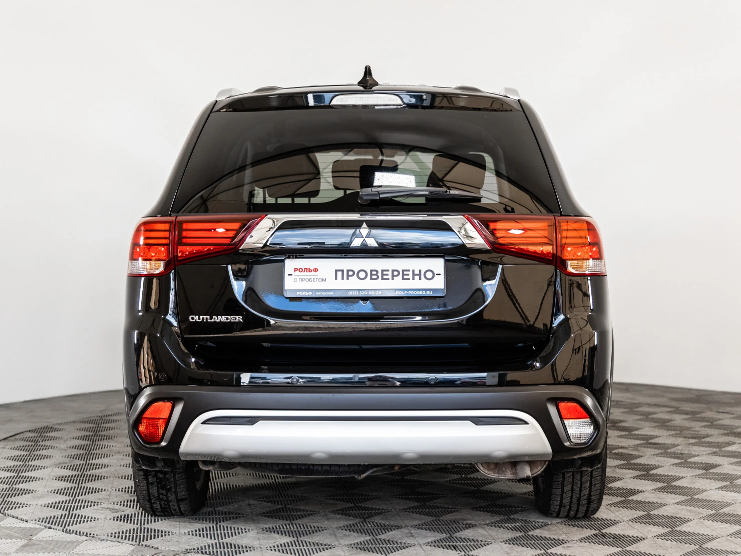Mitsubishi OUTLANDER, 2020