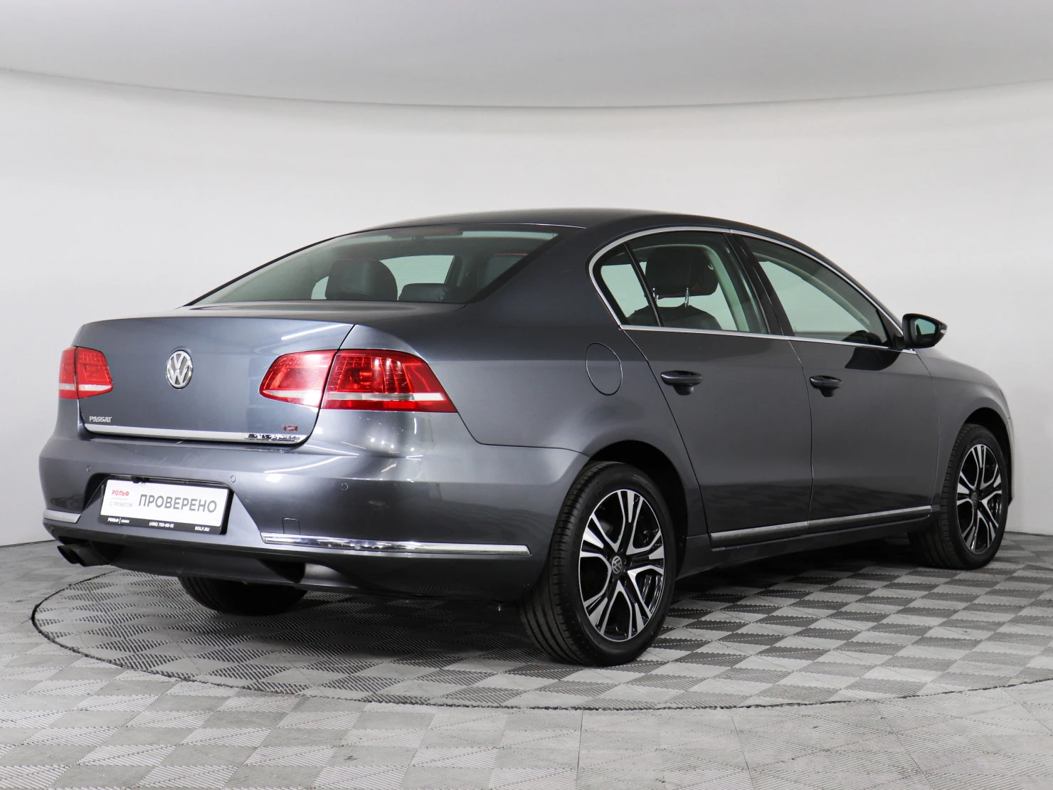 Volkswagen Passat, 2011