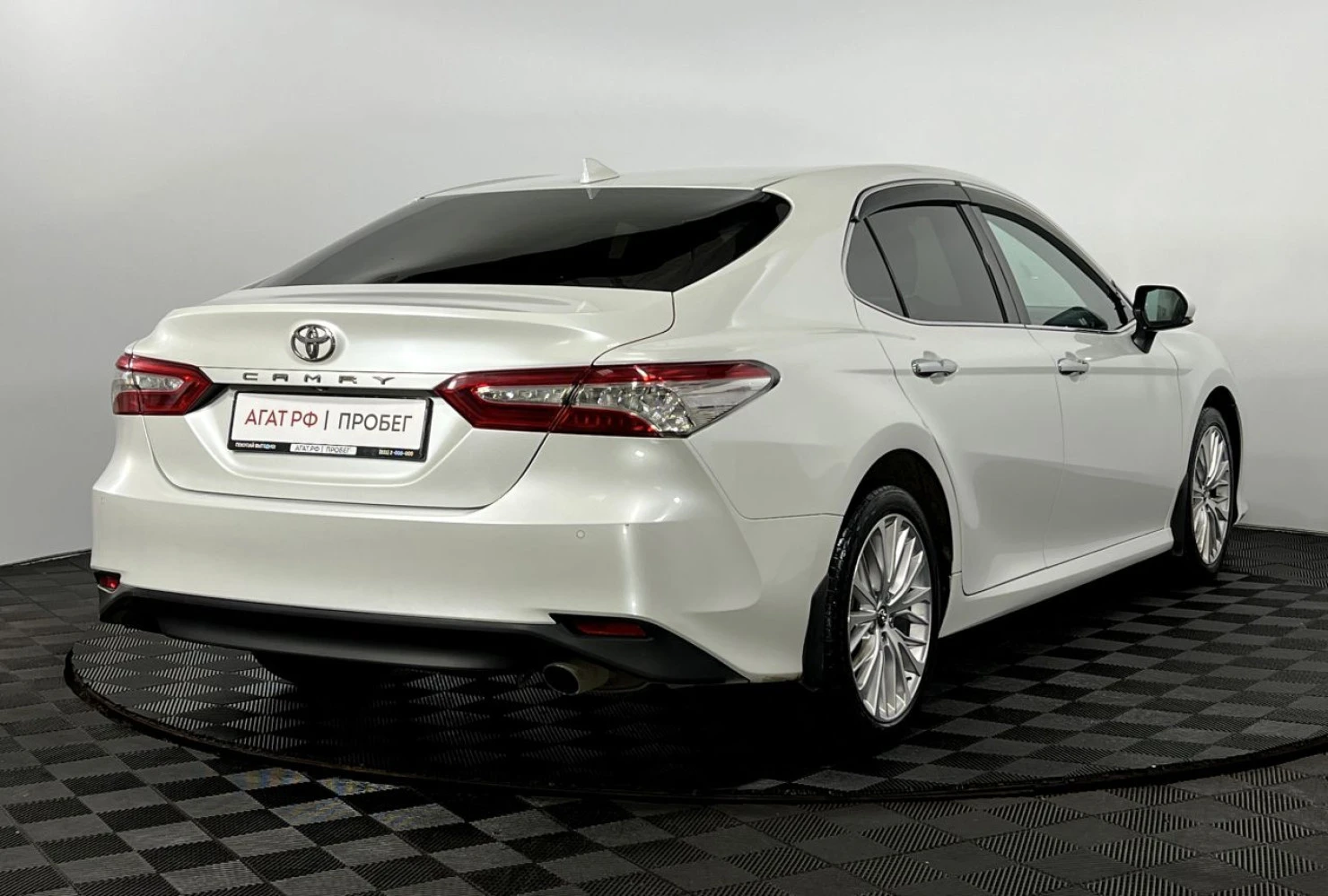 Toyota Camry, 2018