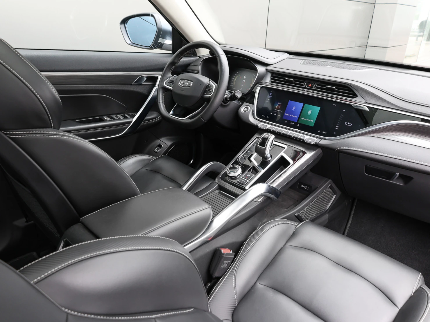 Geely Atlas Pro, 2022