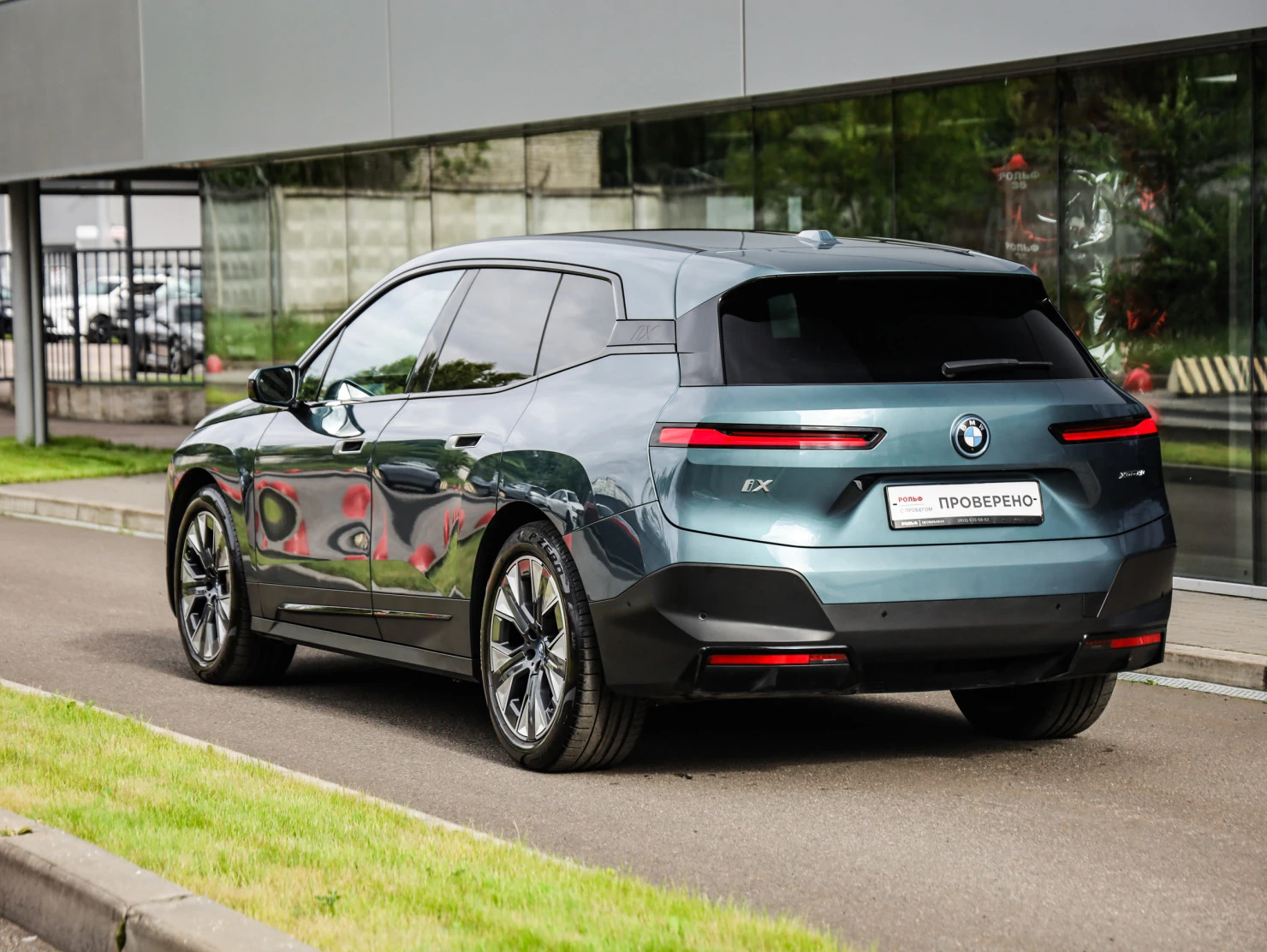 BMW iX, 2021
