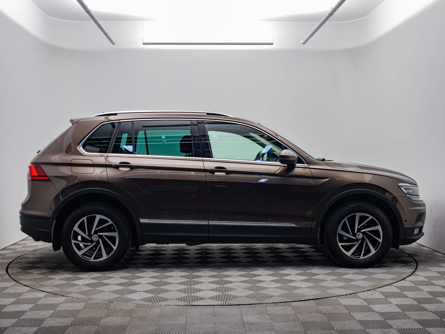 Volkswagen Tiguan, 2019