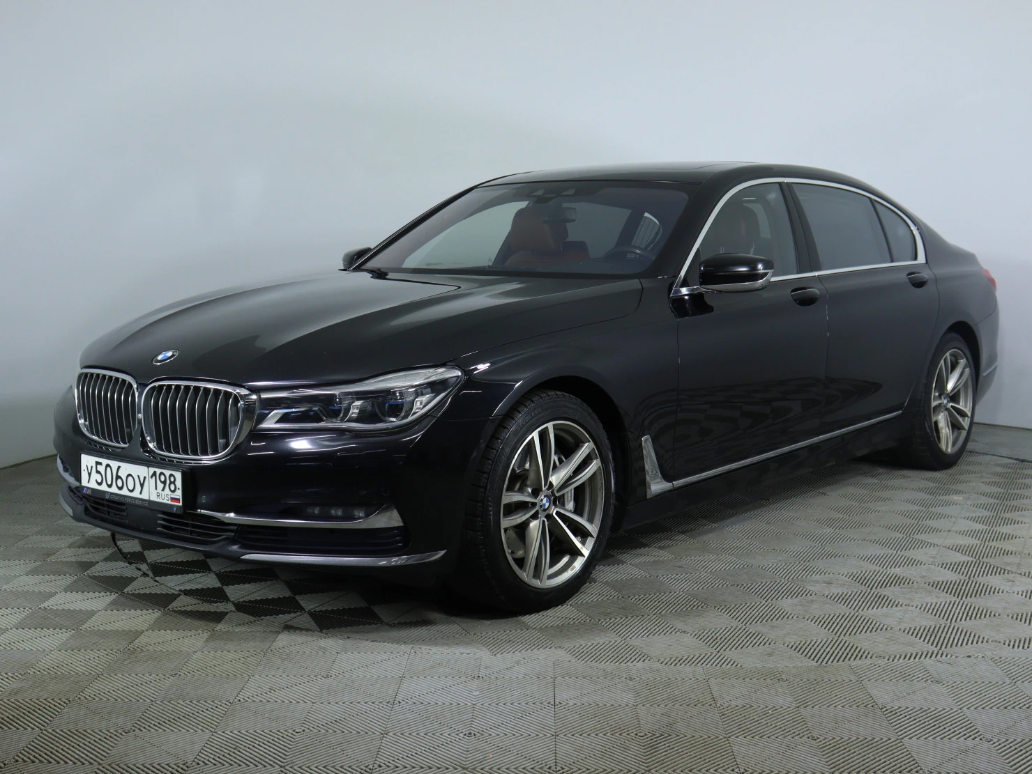 BMW 7 серии, 2016