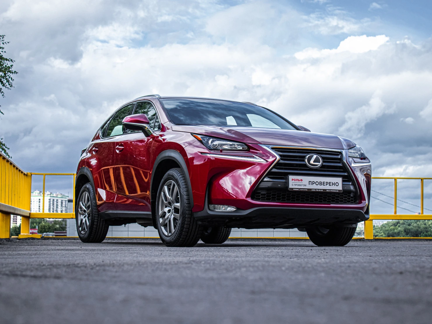 Lexus NX, 2016