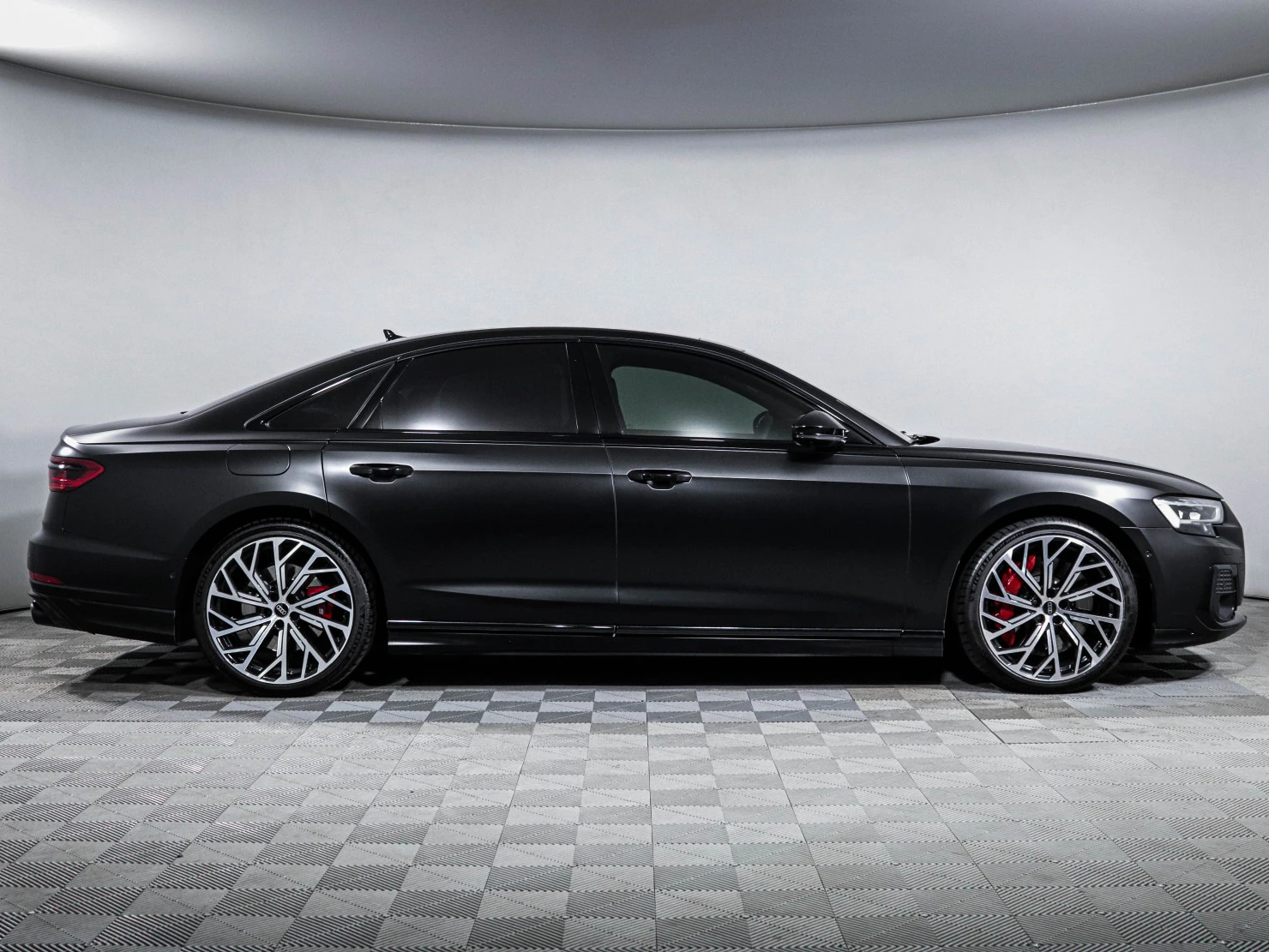 Audi S8, 2023