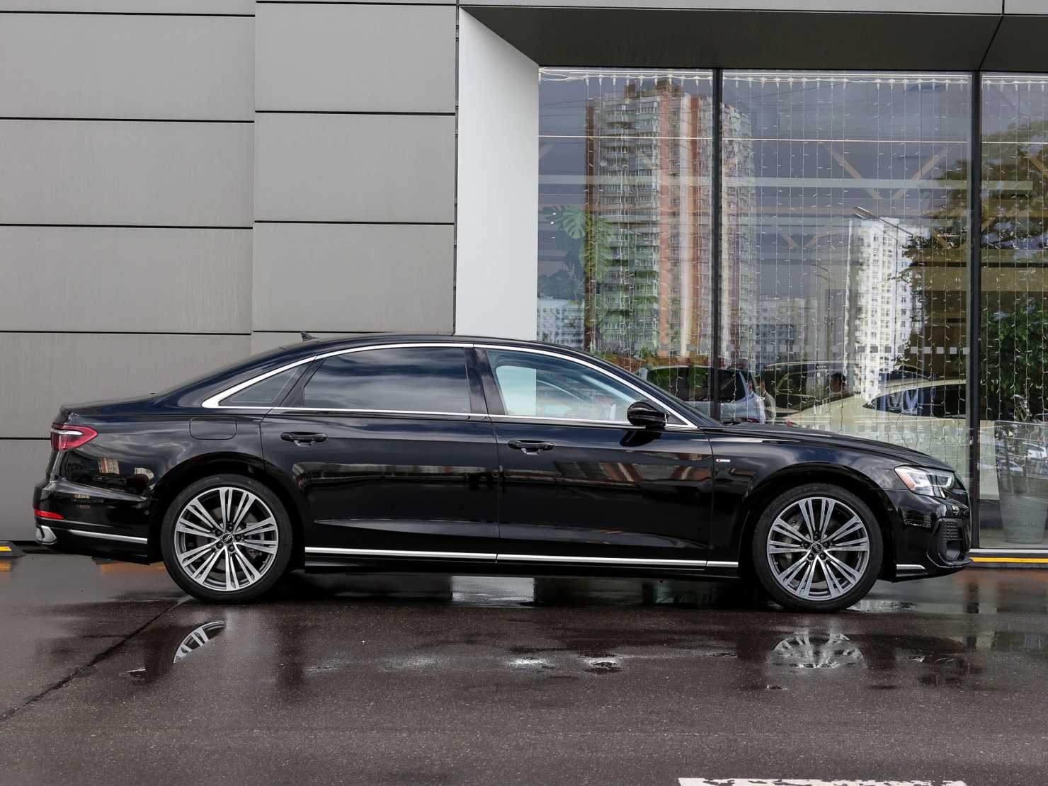 Audi A8, 2023