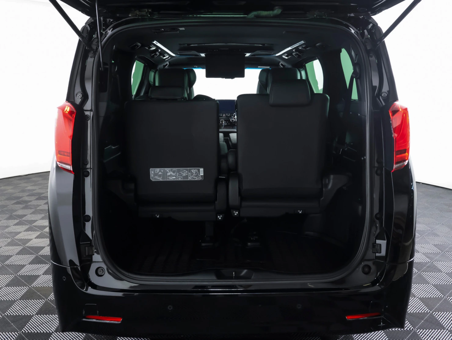 Toyota Alphard, 2021