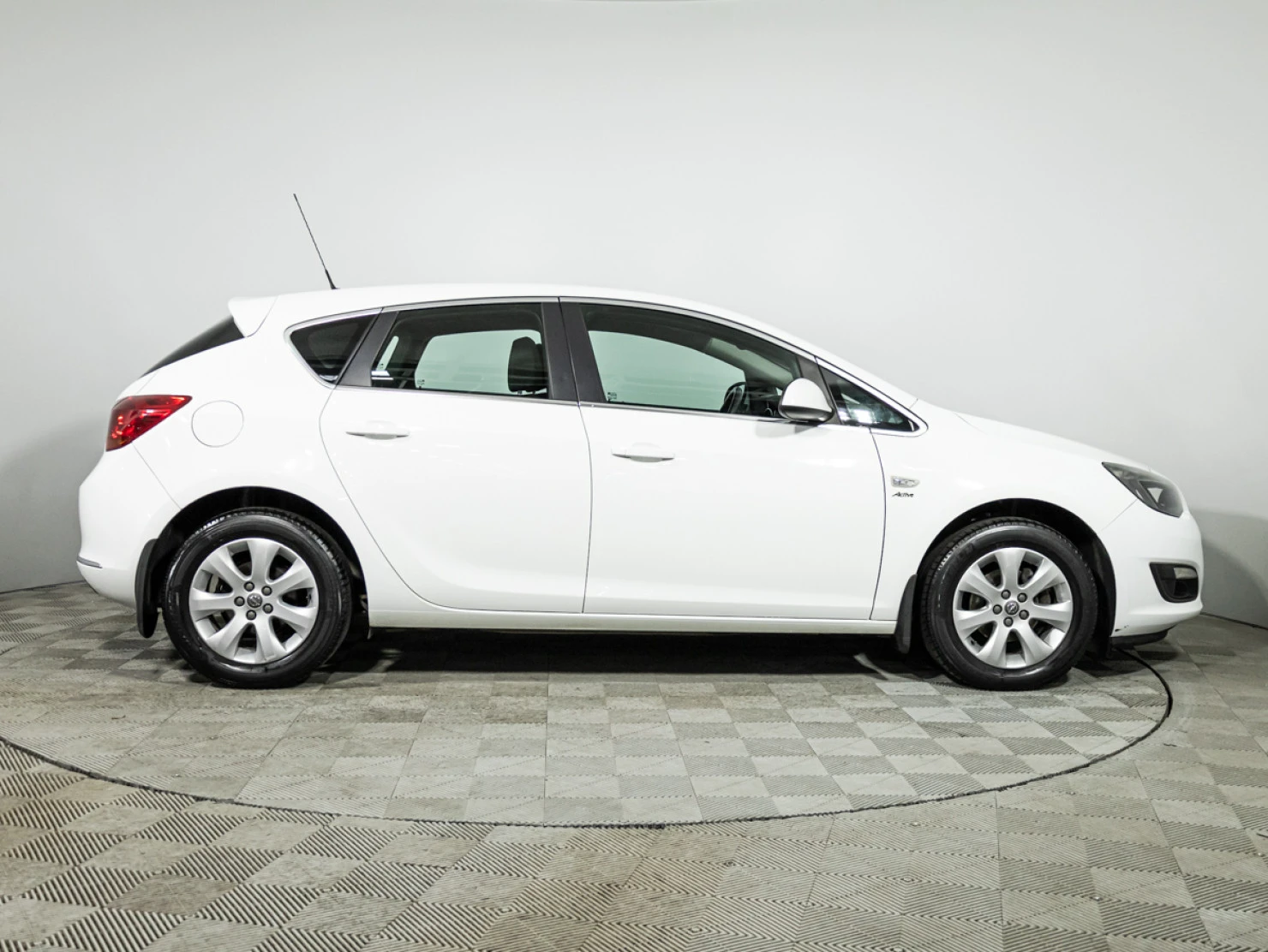 Opel Astra, 2015