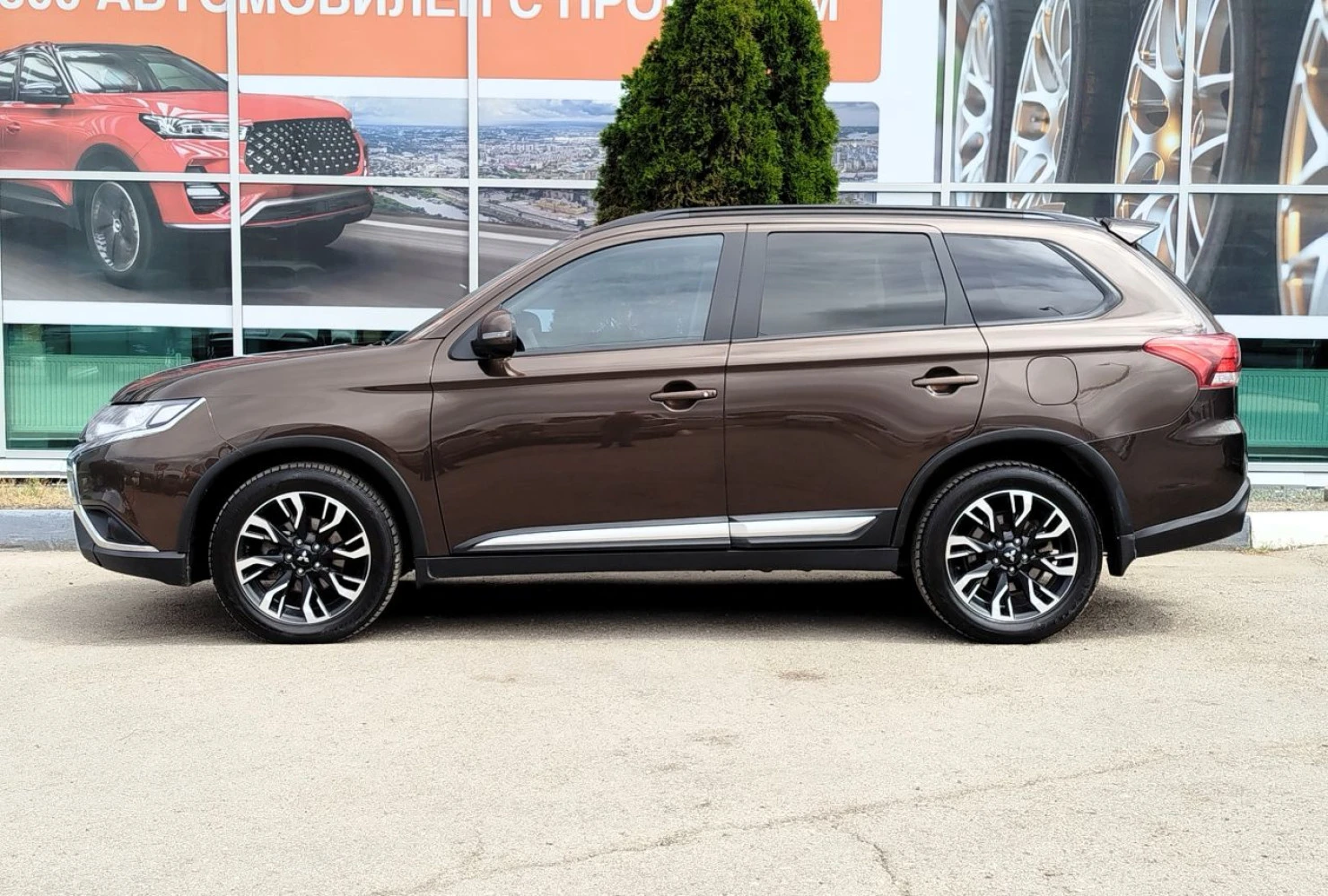 Mitsubishi OUTLANDER, 2021
